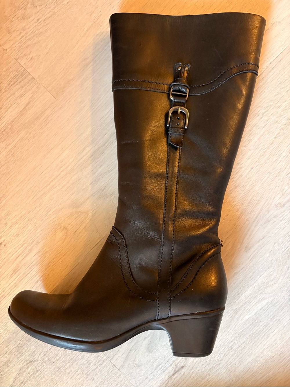 Clarks Black Leather Mid-Calf Buckle Boots - Picture 5 of 9